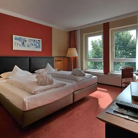 Hotel Court