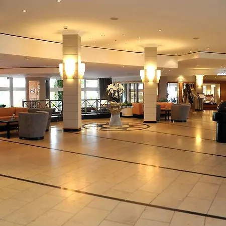 Court Hotel 4*