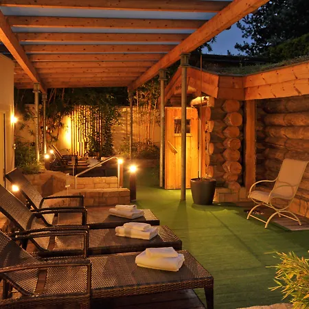 Court Hotel Lichtenau/Westfalen