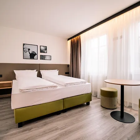 Hotel Court 4*