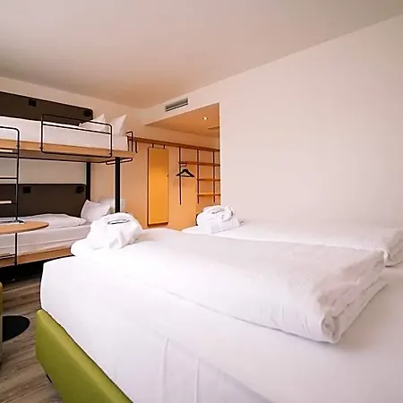 Court Otel
