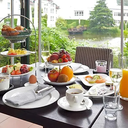 Otel Court