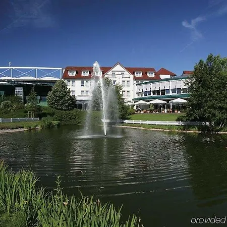 Court Hotel 4*