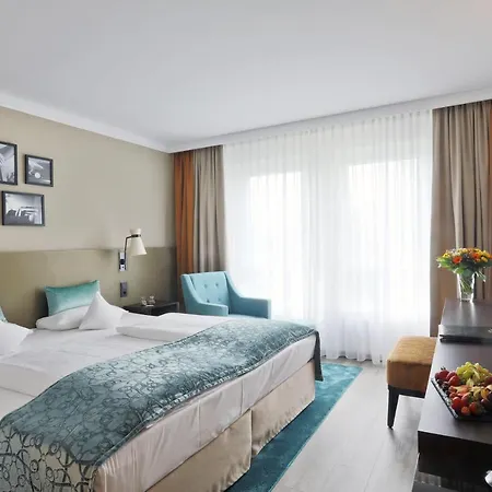 Hotel Court