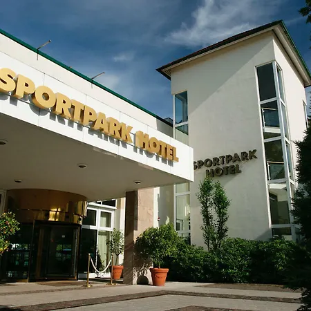 Hotel Court