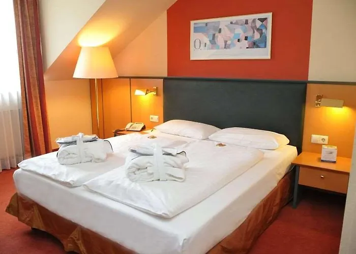 Court Ξενοδοχείο