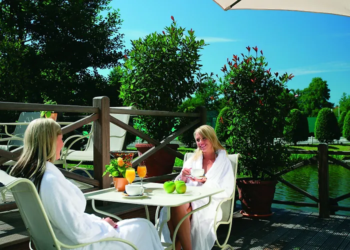 Court Ξενοδοχείο