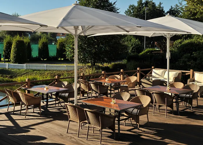 Court 4* Lichtenau/Westfalen