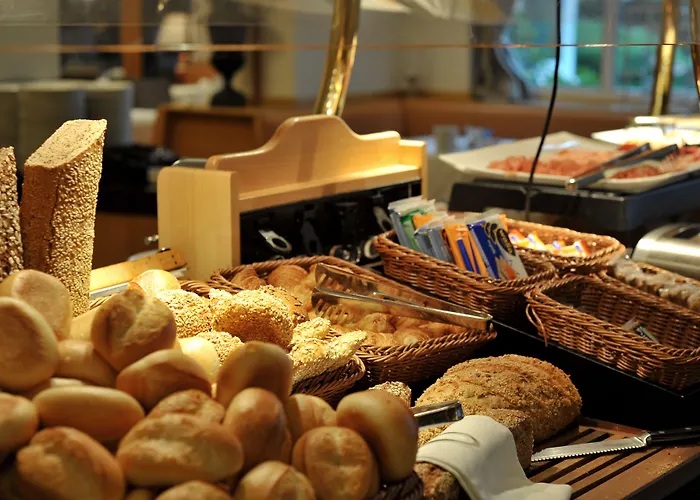 Court Ξενοδοχείο 4*